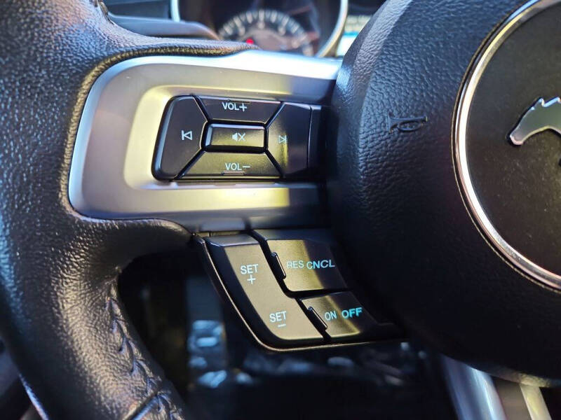 2022 Ford Mustang EcoBoost