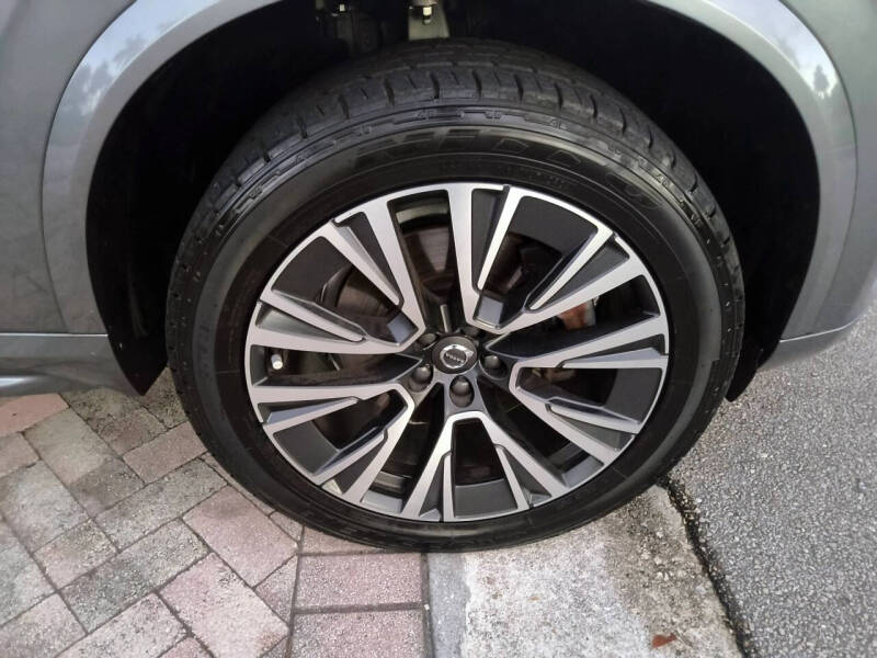 2020 Volvo XC90 T5 Momentum