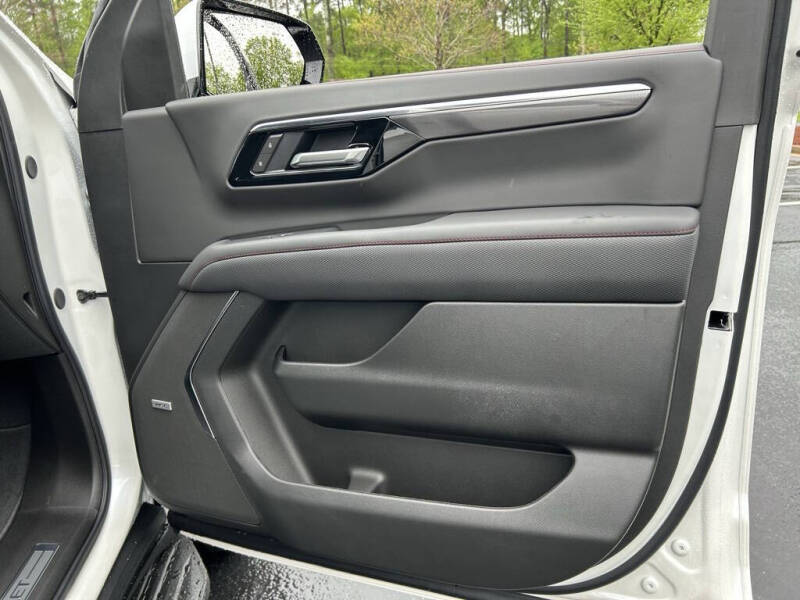 2025 Chevrolet Tahoe RST