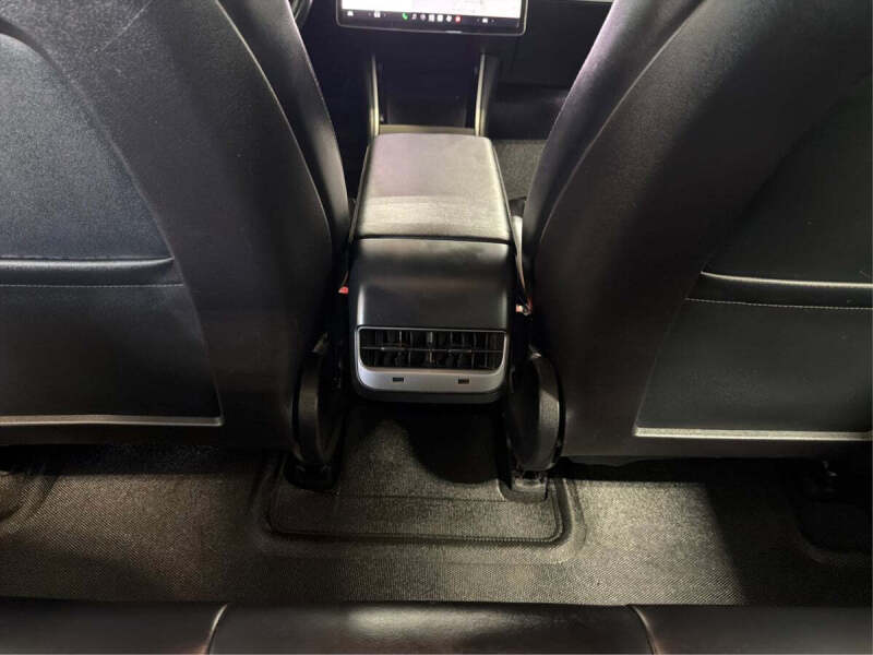 2019 Tesla Model 3 Mid Range