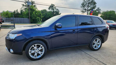 2015 Mitsubishi Outlander for sale at Gocarguys.com in Houston TX