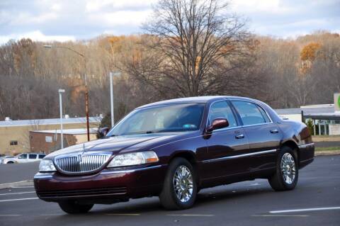 2009 Lincoln Town Car for sale at T CAR CARE INC in Philadelphia PA