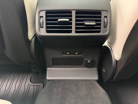 2018 Land Rover Range Rover Velar P250 R-Dynamic SE