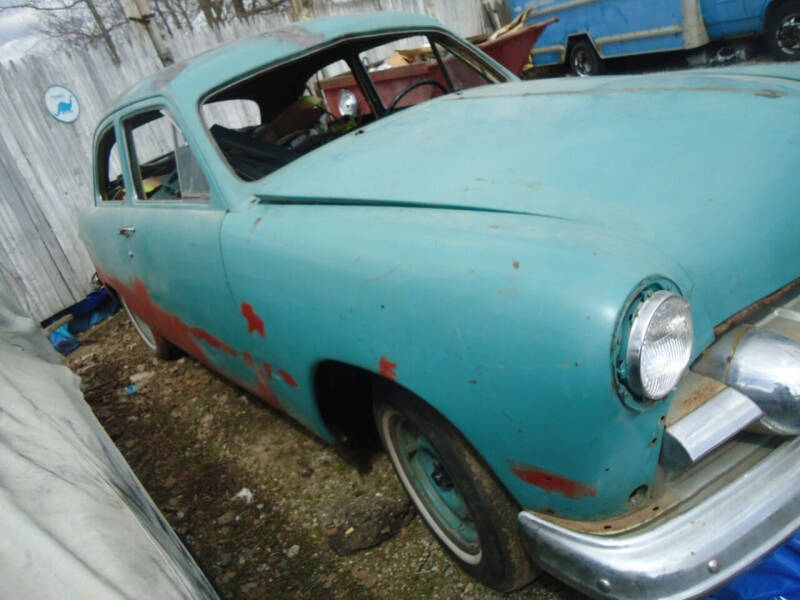 1951 Ford Super Deluxe