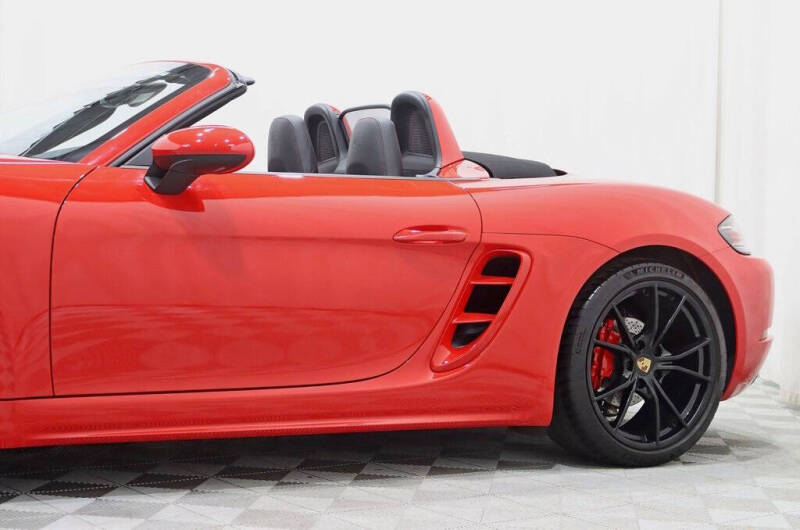 2023 Porsche 718 Boxster