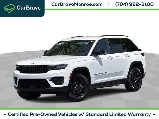 2024 Jeep Grand Cherokee Altitude's photo