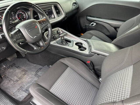 2022 Dodge Challenger SXT