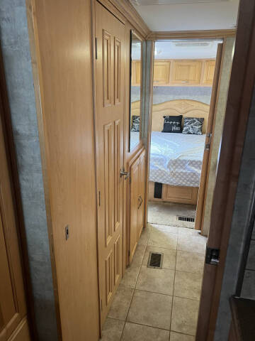 2005 Freightliner xc37