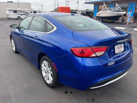 2015 Chrysler 200 Limited