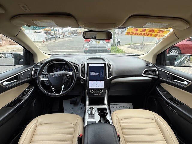 2022 Ford Edge SEL