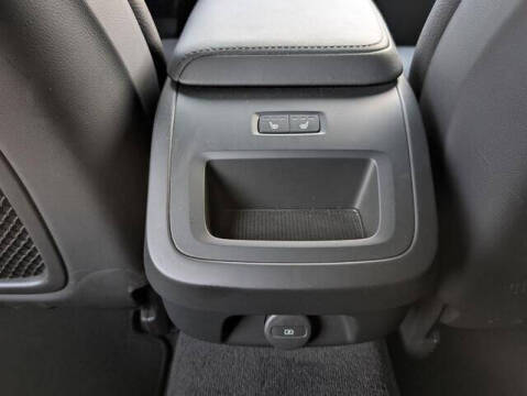 2025 Volvo V60 Cross Country B5 Plus