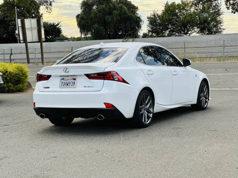 2016 Lexus IS 200t