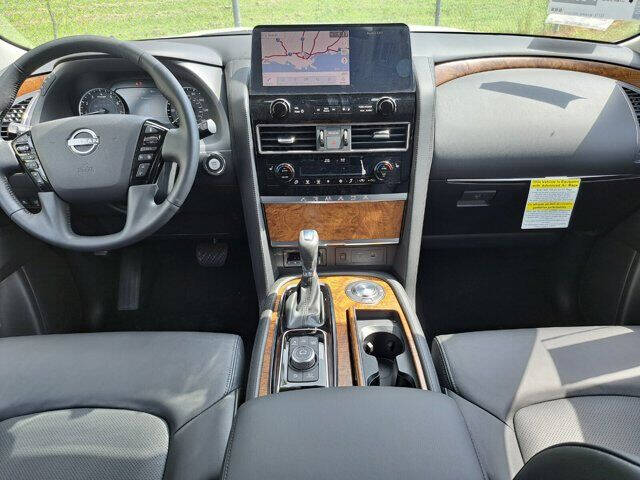 2024 Nissan Armada SL