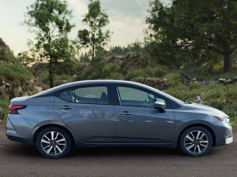 2023 Nissan Versa SV