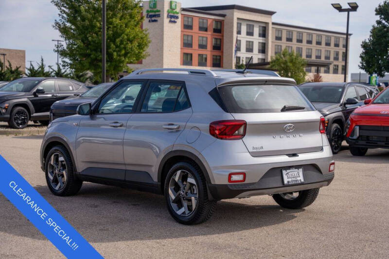 2023 Hyundai Venue SEL