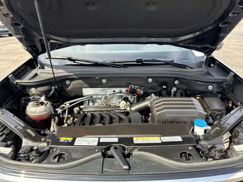 2022 Volkswagen Atlas Cross Sport V6 SEL Premium R-Line 4Motion