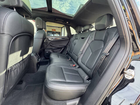 2020 Porsche Macan S