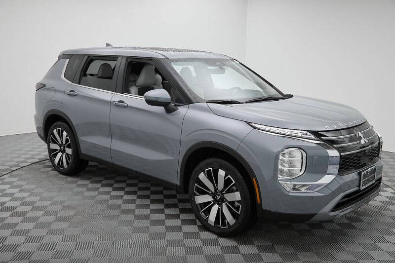 2026 Mitsubishi Outlander SE