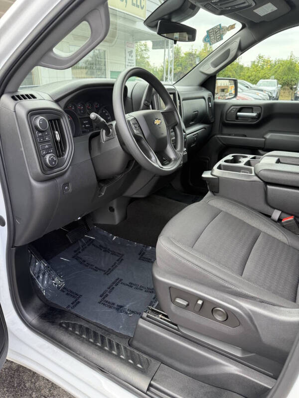 2022 Chevrolet Silverado 1500 Custom