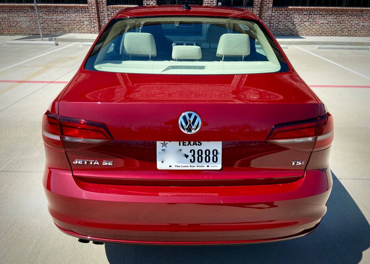 2017 Volkswagen Jetta 5