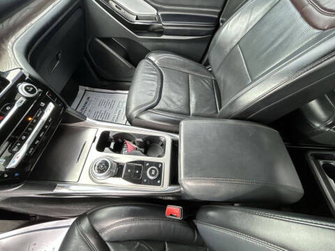 2021 Ford Explorer Platinum