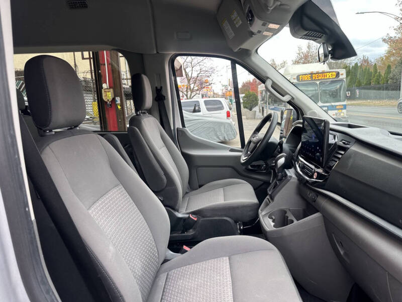 2024 Ford Transit 350 XLT