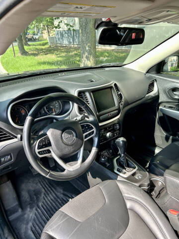 2018 Jeep Cherokee Latitude Plus