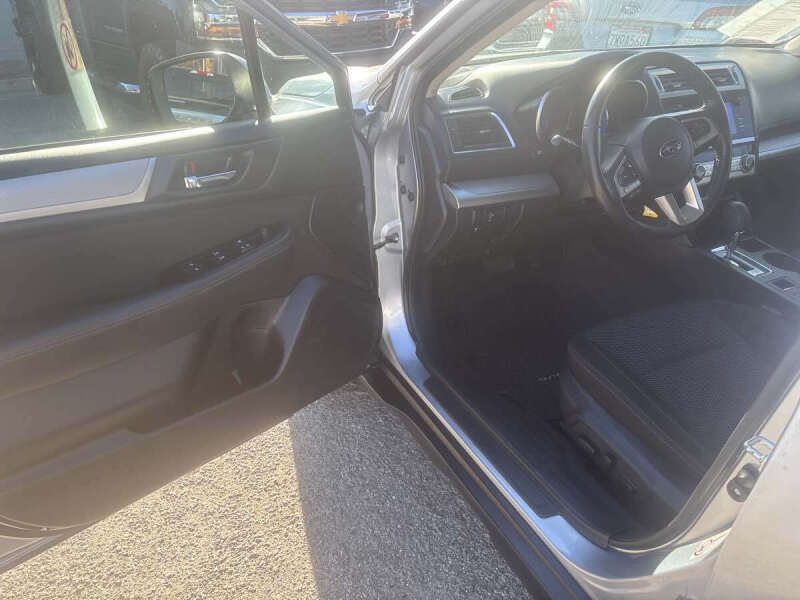 2017 Subaru Outback 2.5i Premium