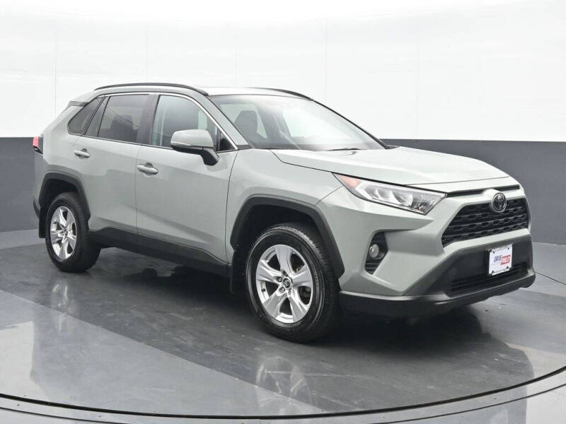 2020 Toyota RAV4 XLE