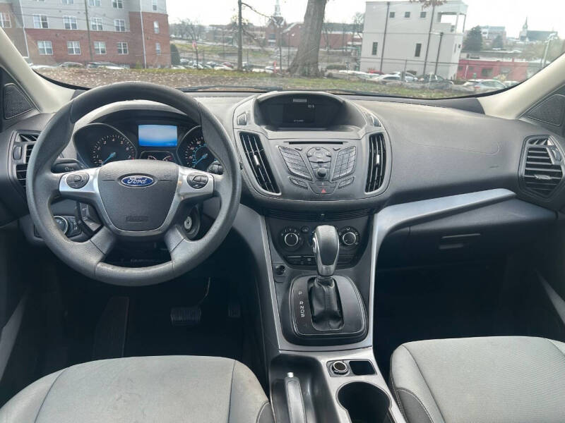 2016 Ford Escape SE