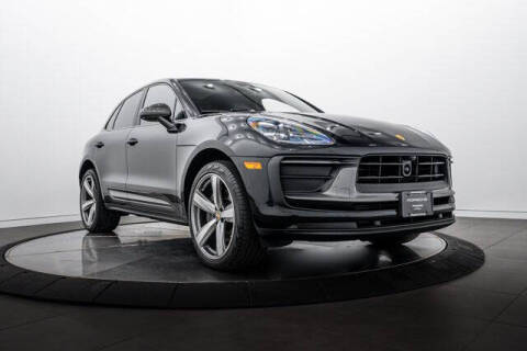 2023 Porsche Macan T