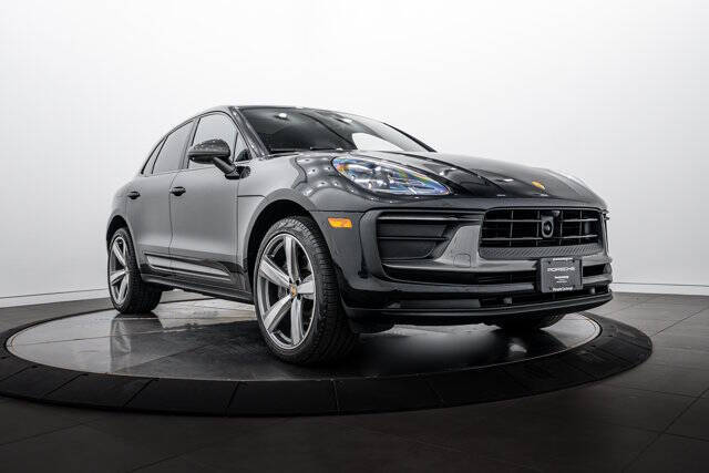2023 Porsche Macan T