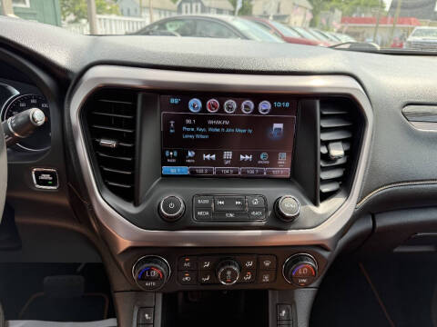2017 GMC Acadia SLT-1