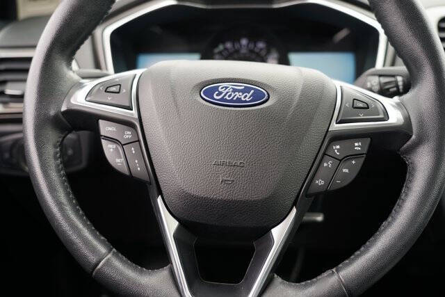 2020 Ford Fusion SEL