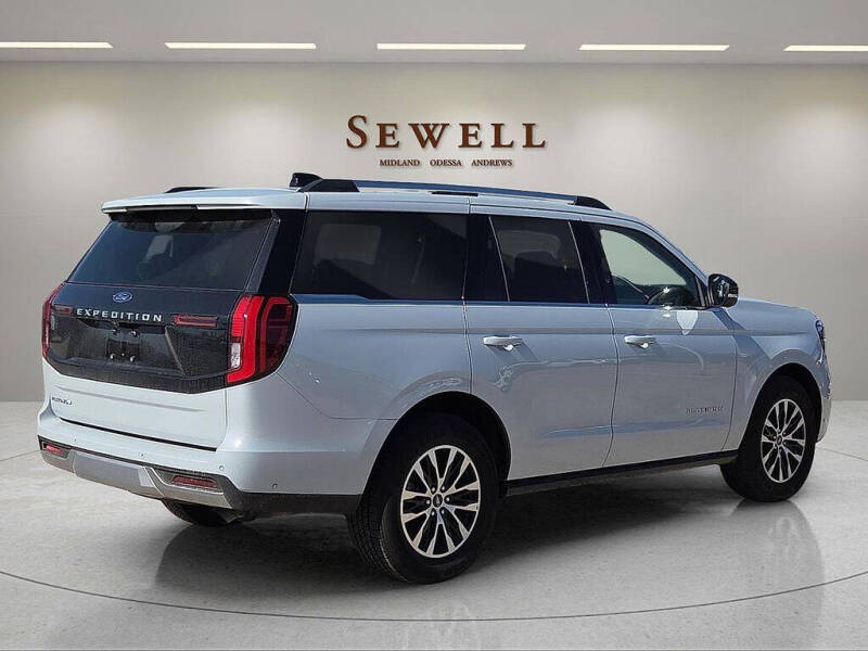 2025 Ford Expedition Platinum