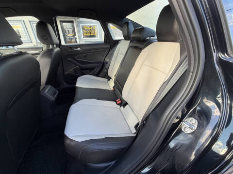 2021 Volkswagen Jetta R-Line