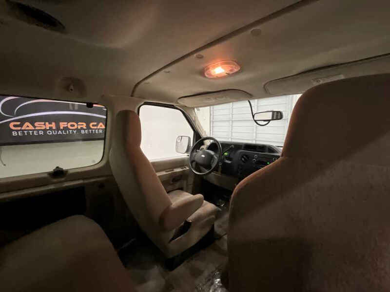 2012 Ford E-Series E-350 SD XL