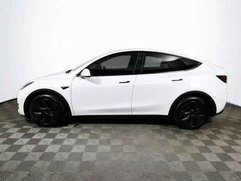 2025 Tesla Model Y Long Range
