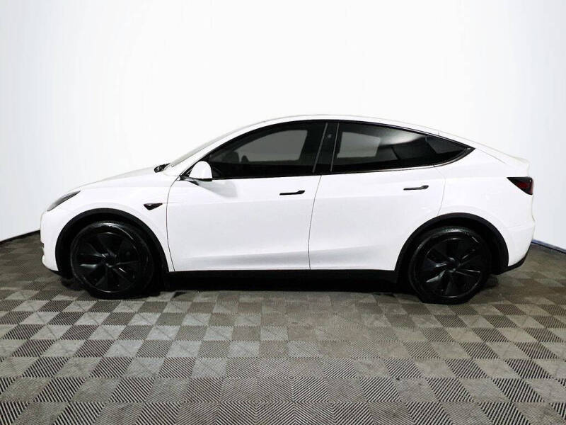 2025 Tesla Model Y Long Range