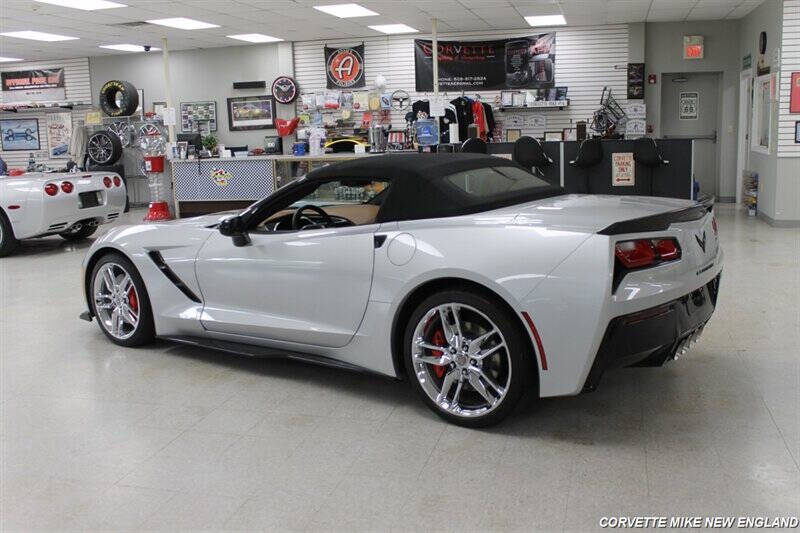2015 Chevrolet Corvette 11