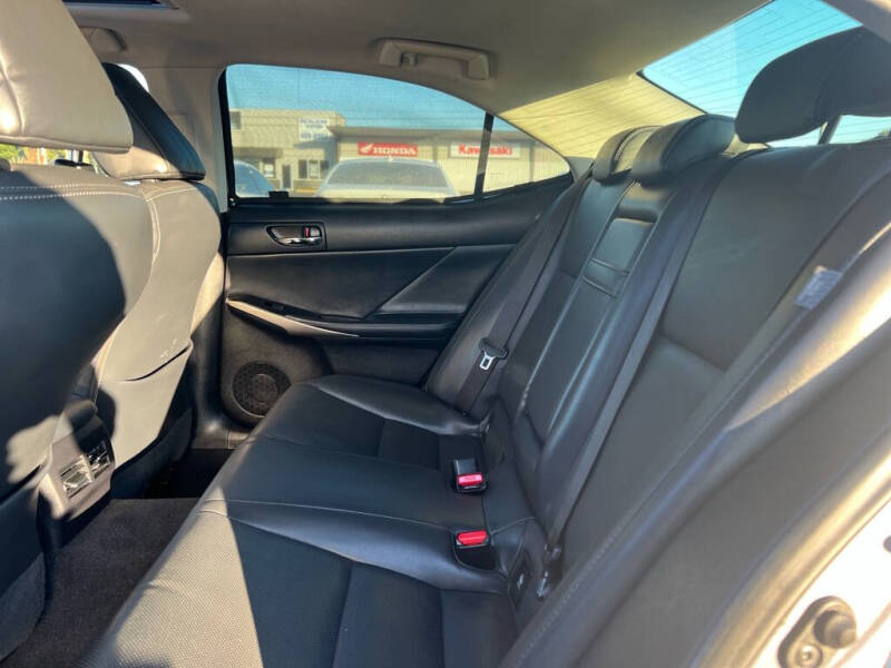 2015 Lexus IS 250 Crafted Line