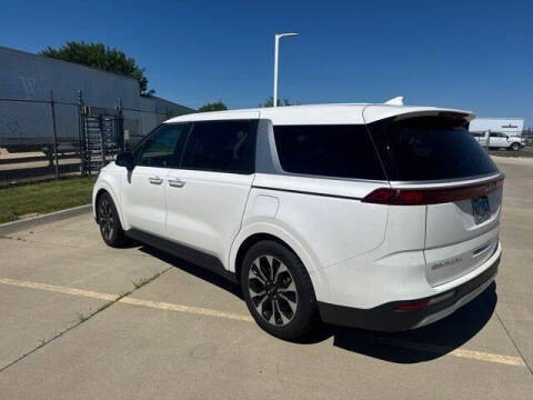 2022 Kia Carnival EX