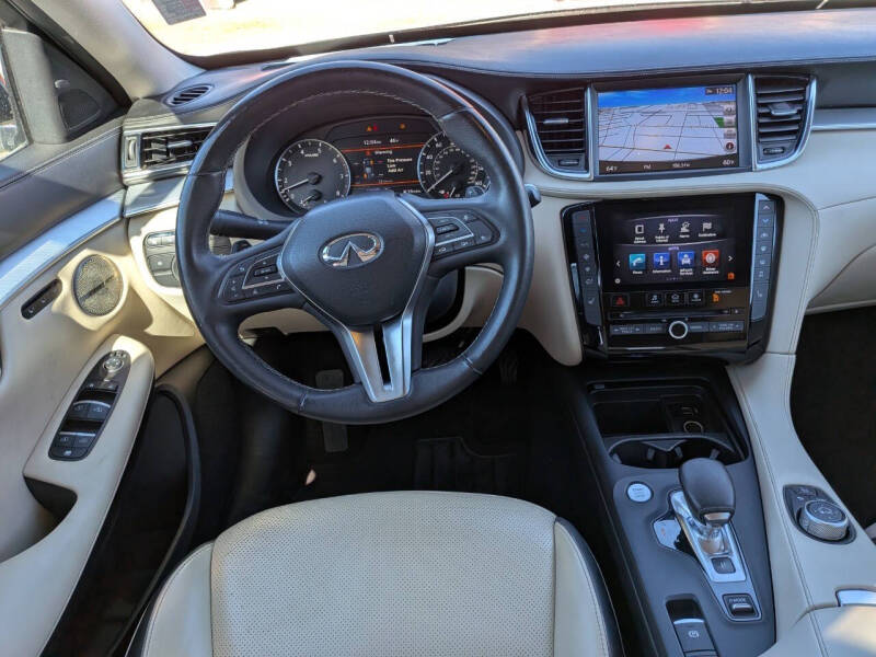 2019 Infiniti QX50 Essential