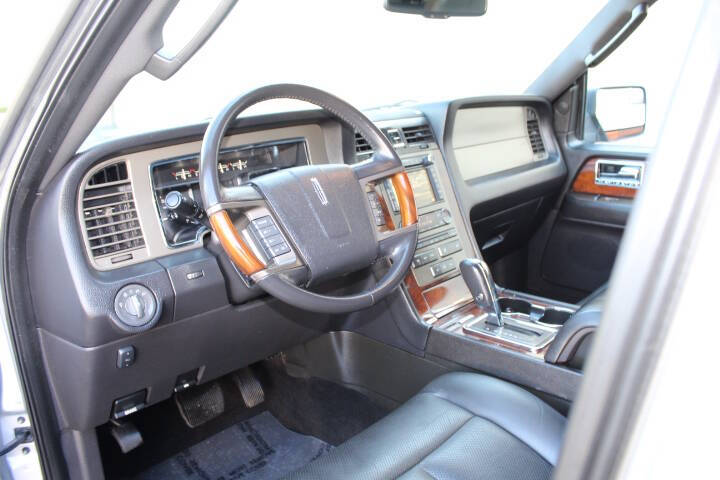2012 Lincoln Navigator