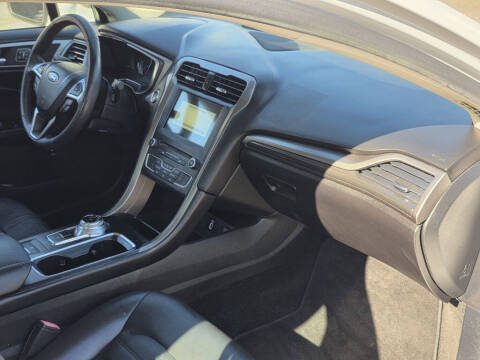 2018 Ford Fusion Hybrid SE