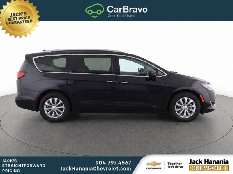 2019 Chrysler Pacifica Touring L