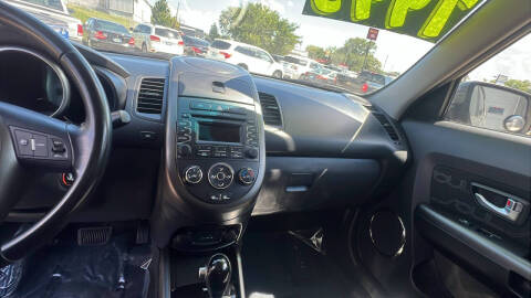 2013 Kia Soul +