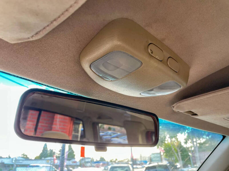 2000 Nissan Frontier XE