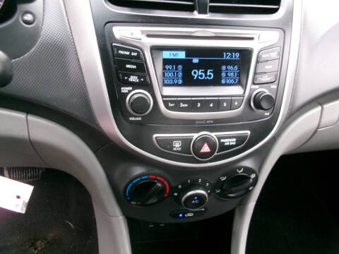 2016 Hyundai Accent SE