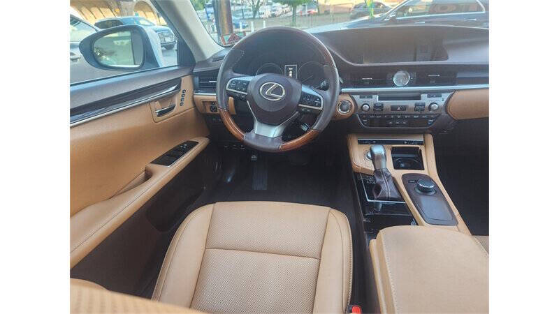 2018 Lexus ES 350 for sale at YES AUTOS in Elmhurst, NY